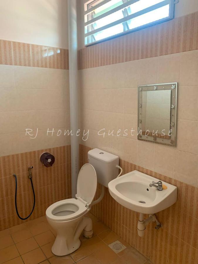 Rj Homey Guesthouse Σουνγκάϊ Πετάνι Εξωτερικό φωτογραφία